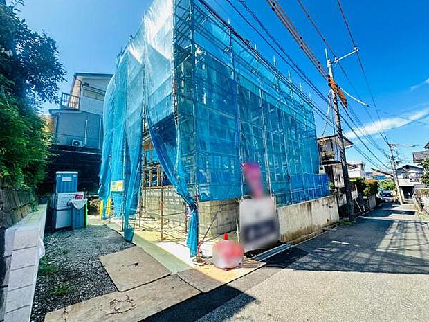 9/14撮影 足場が組まれて建物工事が進んでおります。