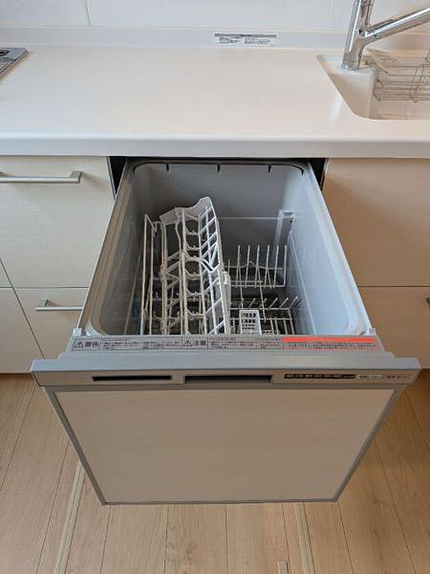 家事を楽にしてくれる食器洗浄乾燥機つきです。