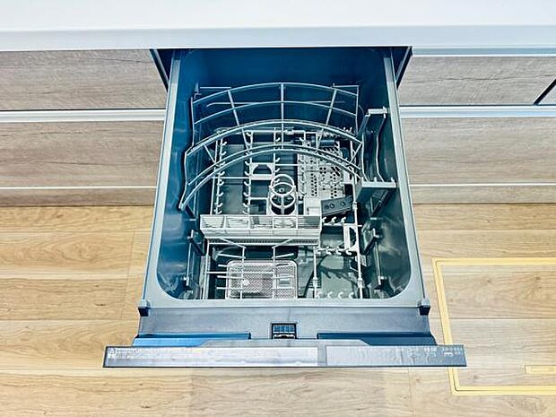 毎日の洗い物の負担を助けるビルトイン食洗器です。