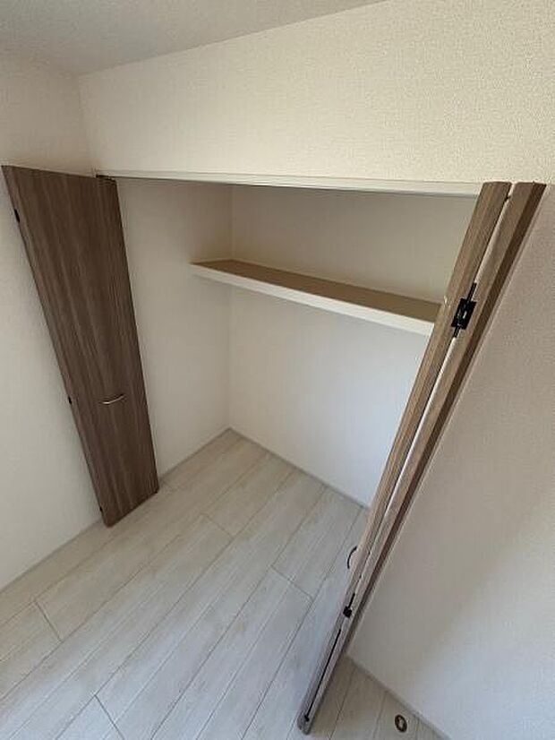 全居室に収納がついているので、お部屋を広く使うことができます。