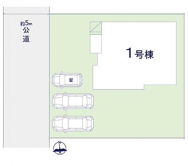 カースペースは車種により3台駐車可能。並列駐車可能で出し入れもしやすいです。