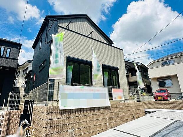 2号棟 角地で日当たり良好な2号棟です。 