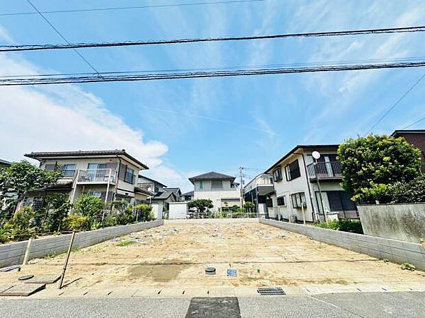 7/31撮影 開けていて開放的な立地に2棟誕生予定です。完成まで詳細はお気軽にお問合せください。