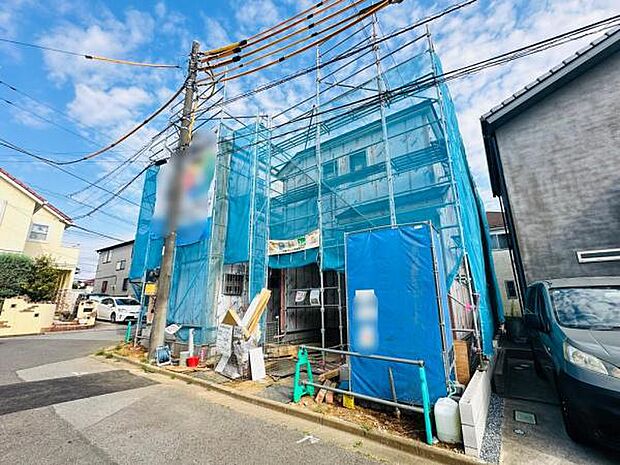 8/2撮影 現在は足場が組まれ、建物の大きさが分かるようになってきました。