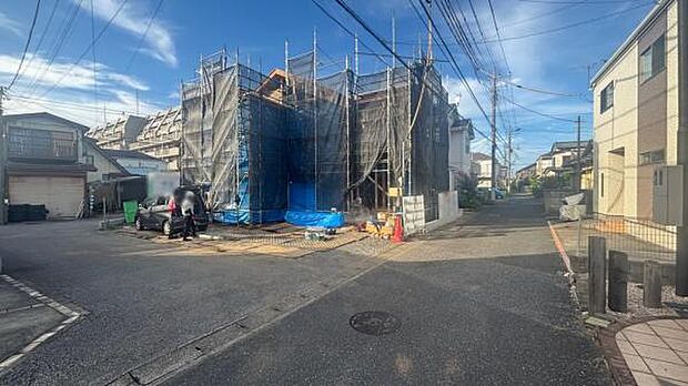 道路接地部分が多く開放的な立地です。ゆとりの敷地で思い思いの建築プランが実現します。