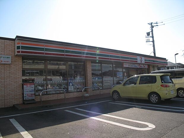 セブン-イレブン 船橋二和向台駅前店まで徒歩10分