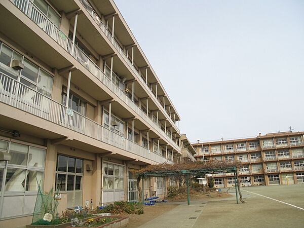 千葉市立幕張小学校まで徒歩20分