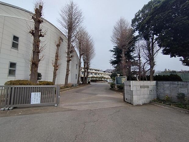 千葉市立小中台中学校まで徒歩14分