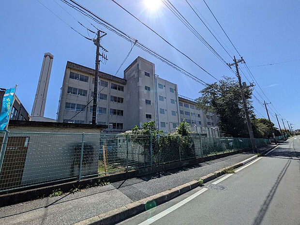 松戸市立和名ヶ谷中学校 徒歩17分