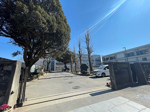 習志野市立第二中学校まで徒歩10分