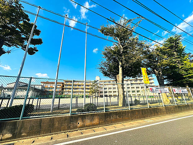 松戸市立牧野原中学校まで徒歩16分
