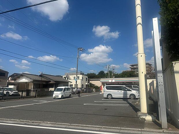 セブン-イレブン 東船橋1丁目店まで徒歩4分