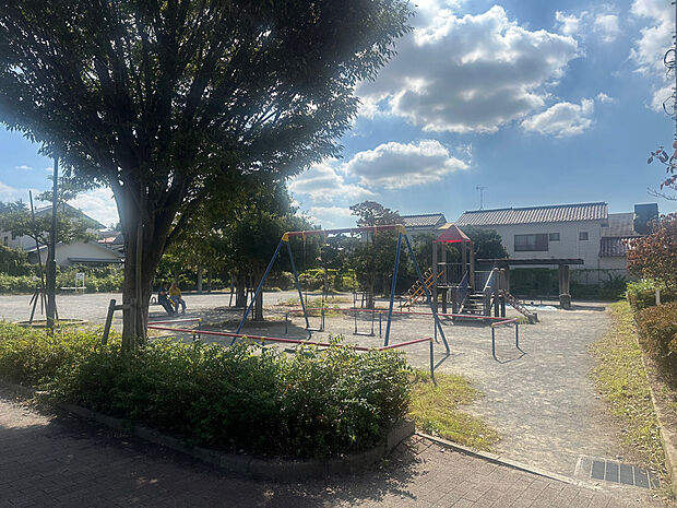 浜竹公園まで徒歩1分