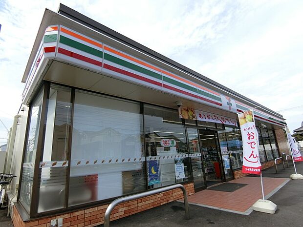 セブン-イレブン 鎌ヶ谷北中沢1丁目店まで徒歩5分
