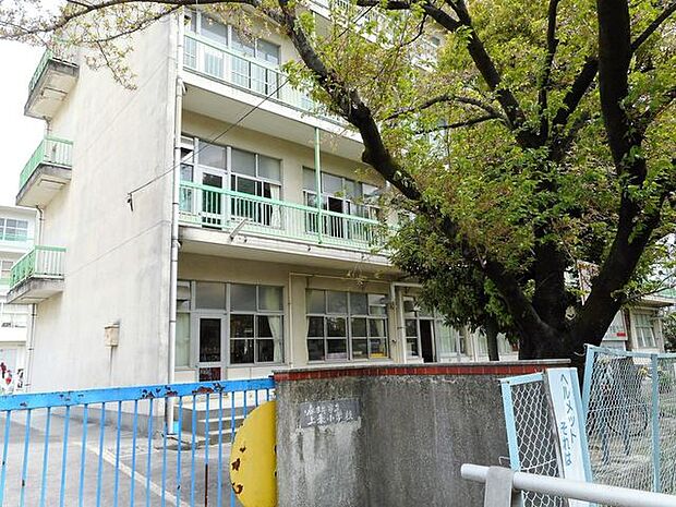 上条小学校 300m