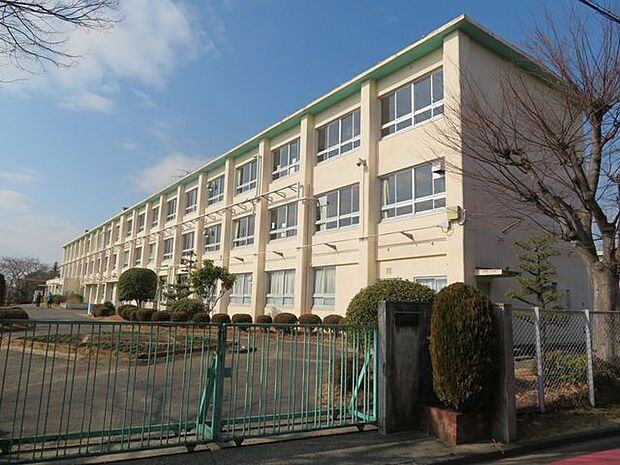 藤山台中学校 550m