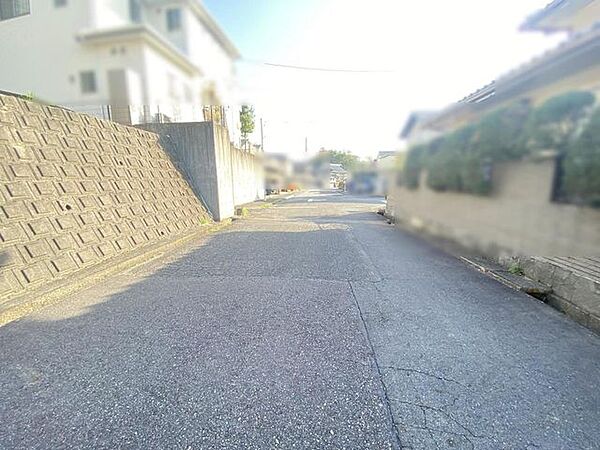 ◇前面道路◇徒歩3分程のところに公園があります。お子様のいるご家庭は、近くに遊び場があると嬉しいですね。