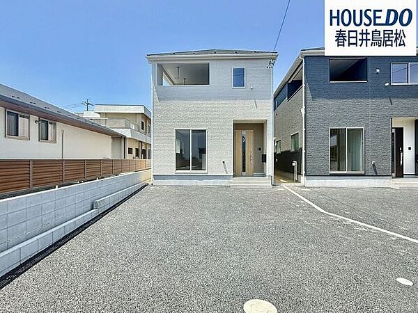 ◇外観写真◇如意申町2丁目の閑静な住宅街に全4棟の新築戸建が登場！小学校まで徒歩5分圏内なので、小さなお子様の通学も安心です♪周辺環境も充実の立地で新生活を始めませんか♪