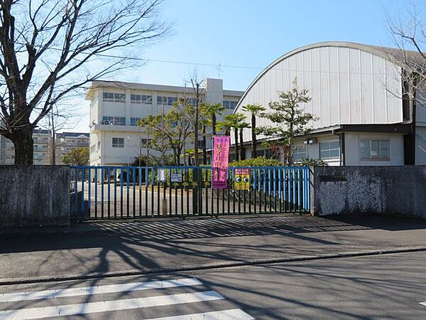 中央台小学校 550m