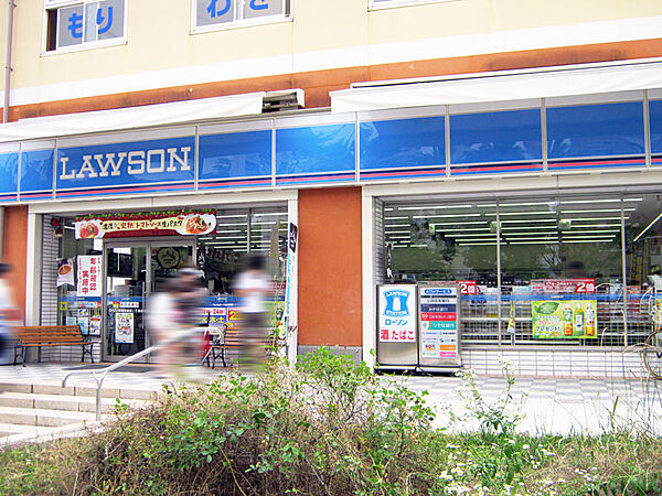 ローソン 高槻奈佐原二丁目店（140m）