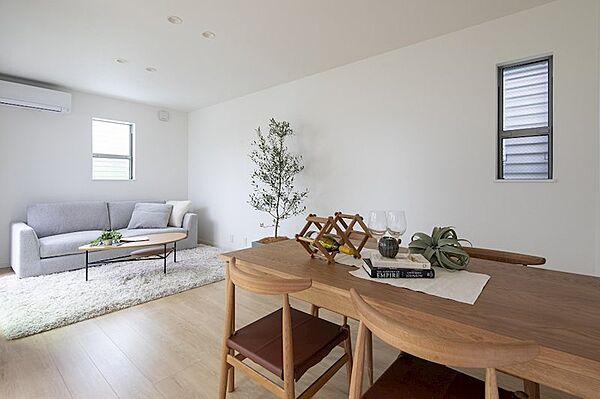 ◇弊社施工例◇建物価格：1500万円、建物面積：82.64m2、間取：3LDK