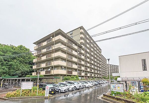 周辺環境の整った利便性の高い立地になっております！