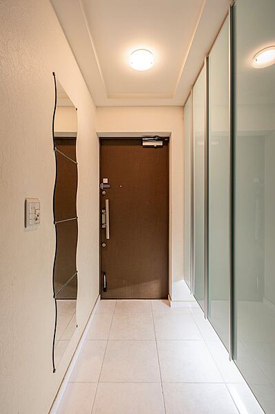 ■玄関■ご内覧ご予約受付中！お気軽にお問い合わせください♪住宅ローンのご相談も大歓迎！頭金0円で購入も可能です！