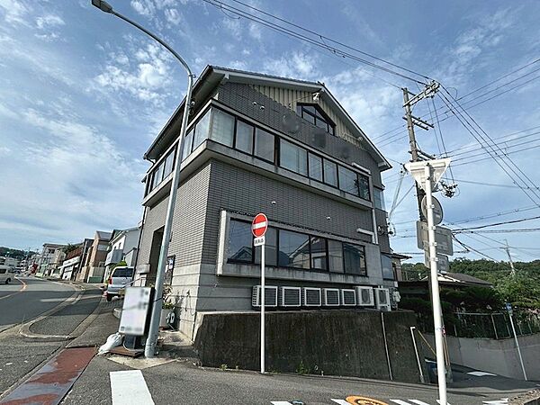 ■現地■3方角地につき陽当たり通風良好です♪