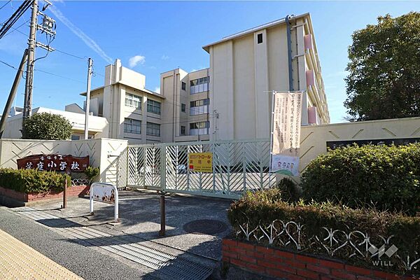 美座小学校[公立]の外観