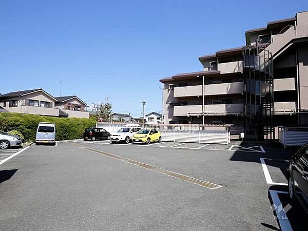 敷地内駐車場（屋外平面式）