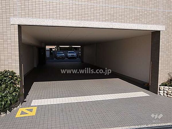 駐車場入口