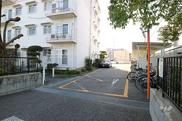 駐車場の出入り口