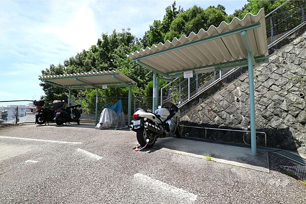 バイク置場