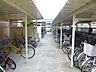 駐車場：駐輪場