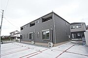  築3年9ヶ月 2階建の賃貸物件