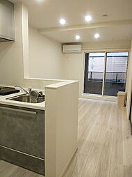 メゾン２４３８ 204 2階1LDKのリビング/ダイニング