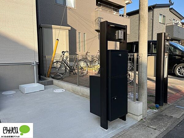 不在時も荷物が受け取れる宅配ボックス