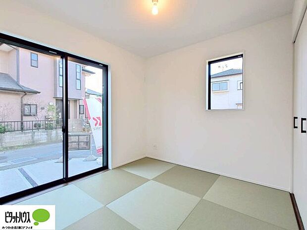 和室は、お子様と遊んだり、家事をしたり、お昼寝など使い勝手様々です