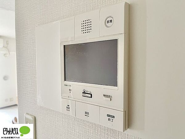 お留守番も安心のTVモニター付きインターホン