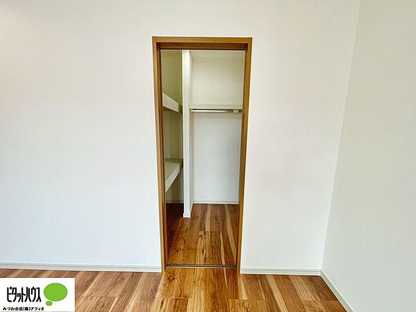 たっぷり収納でお部屋がきれいに片付きます。