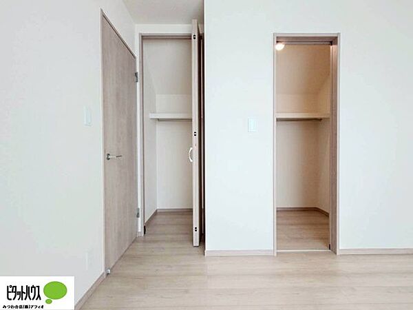 たっぷり収納でお部屋がきれいに片付きます。