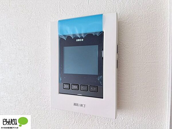 施工例写真：お留守番も安心のTVモニター付きインターホン