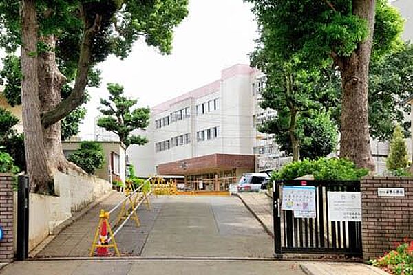柏市立富勢小学校 徒歩3分。 200m