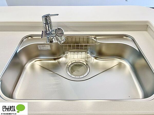 浄水器一体型水栓で水廻りもスッキリです