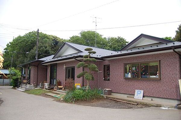 森と自然の保育園のびのびハウス 徒歩19分。 1500m