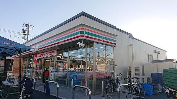 セブンイレブン千葉高洲1丁目店 徒歩3分。 210m