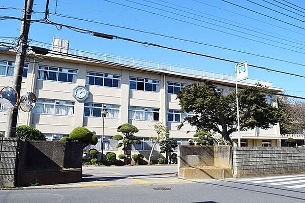 佐倉市立志津中学校 徒歩14分。 1085m