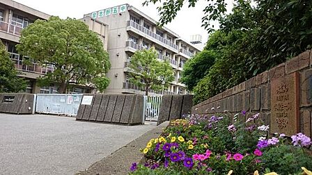 習志野市立第五中学校 徒歩13分。 1030m