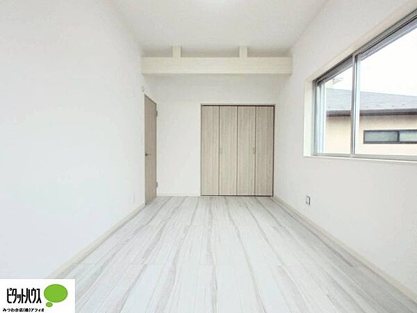 たっぷり収納でお部屋がきれいに片付きます。