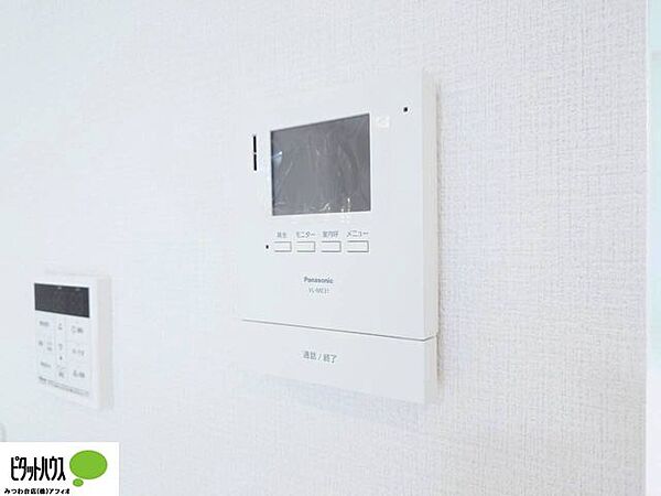 お留守番も安心のTVモニター付きインターホン